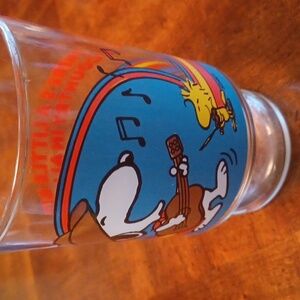 Vintage Snoopy 32oz glass There's a little bit of country in all of us!